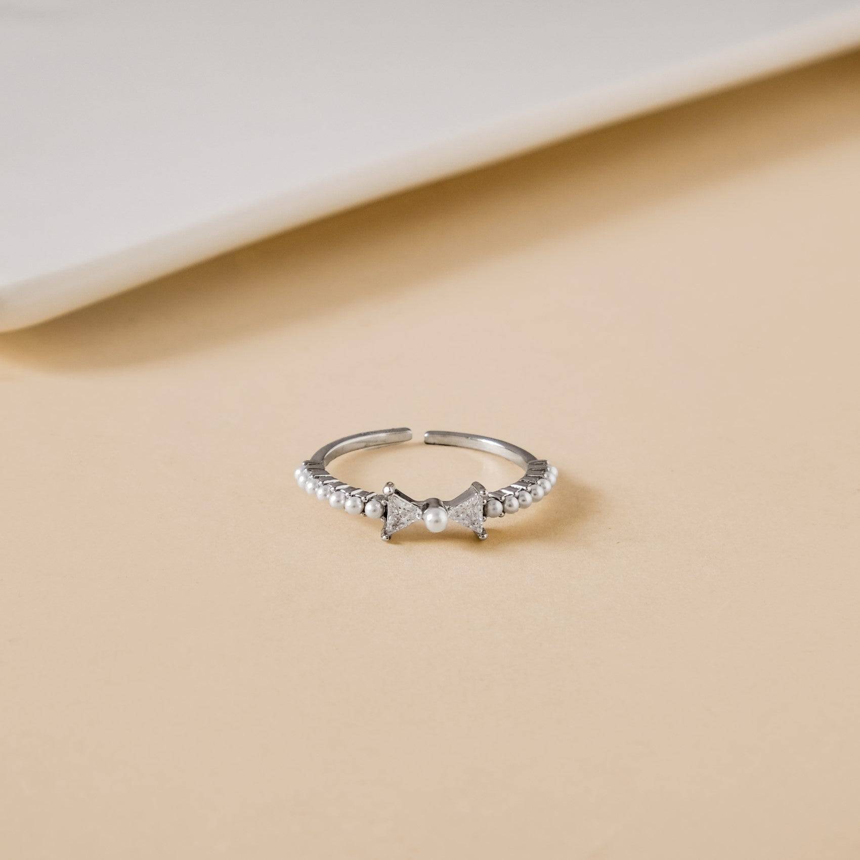 Bow Belle Silver Ring