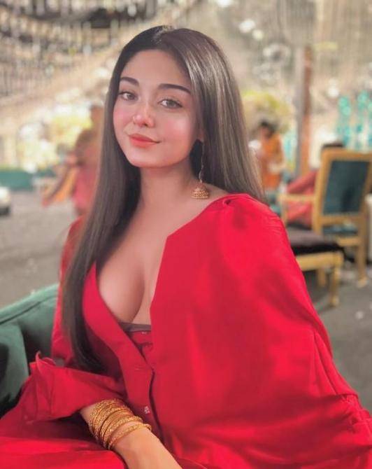 ℂall Girls in ((Dona Poula Goa)) ︽ 8800890198︽ Call Girl In Goa Escort Service