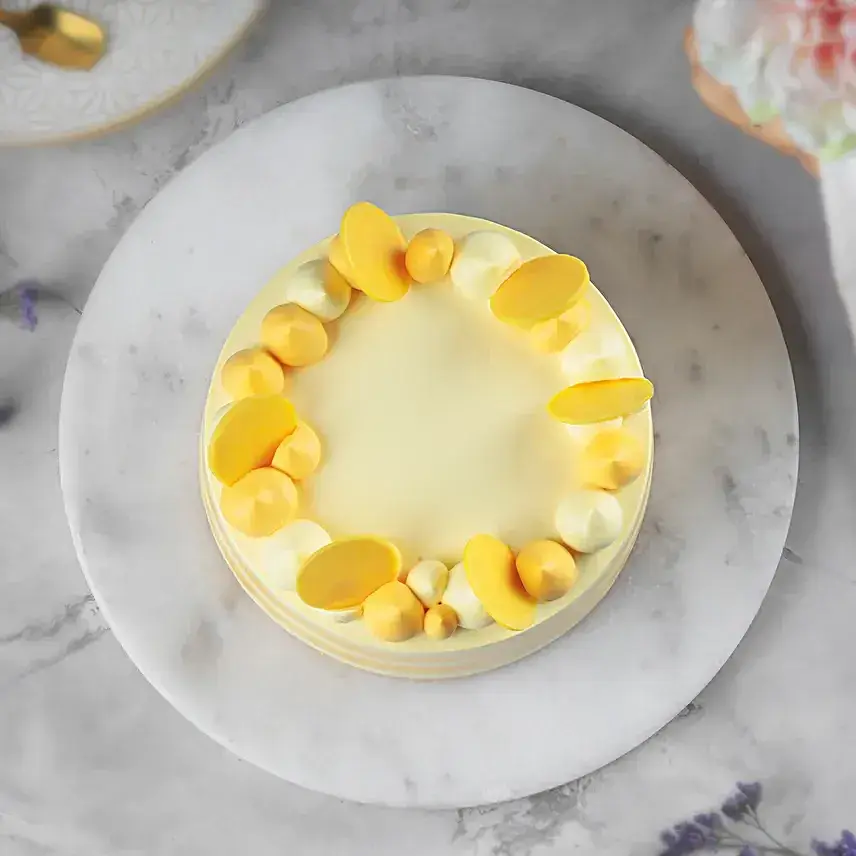 Sweet Butterscotch Harmony Eggless Bento Cake