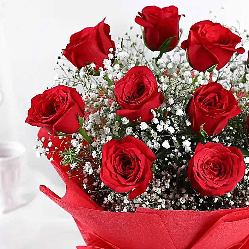 Butterscotch Bento Cake N Crimson Rose Bouquet