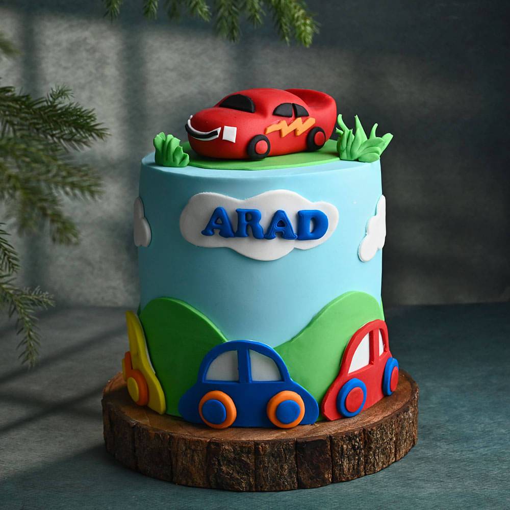 Cartoon Travel Car Fondant Cake