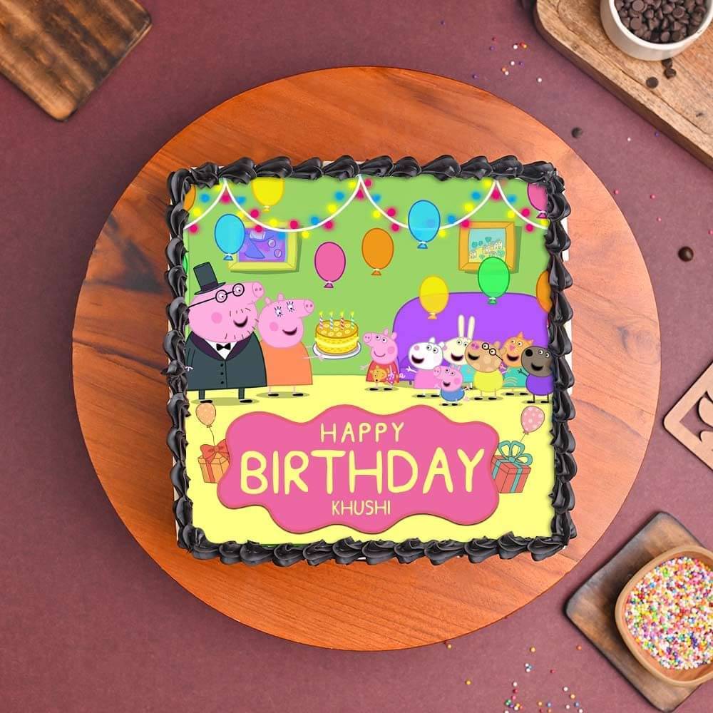 Cheerful Peppa Pig Photo Cake