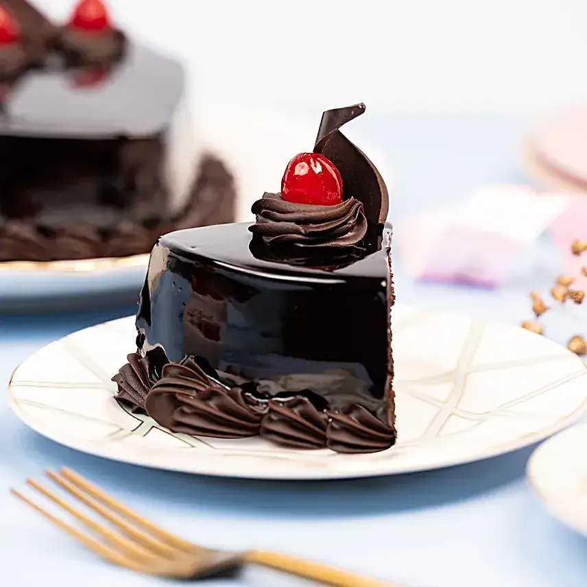 Chocolate Truffle Heart Cake Half Kg