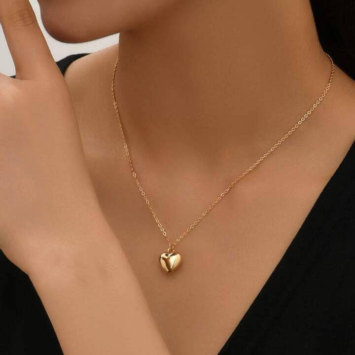 Heart Pendant Necklace buy only at ₹99