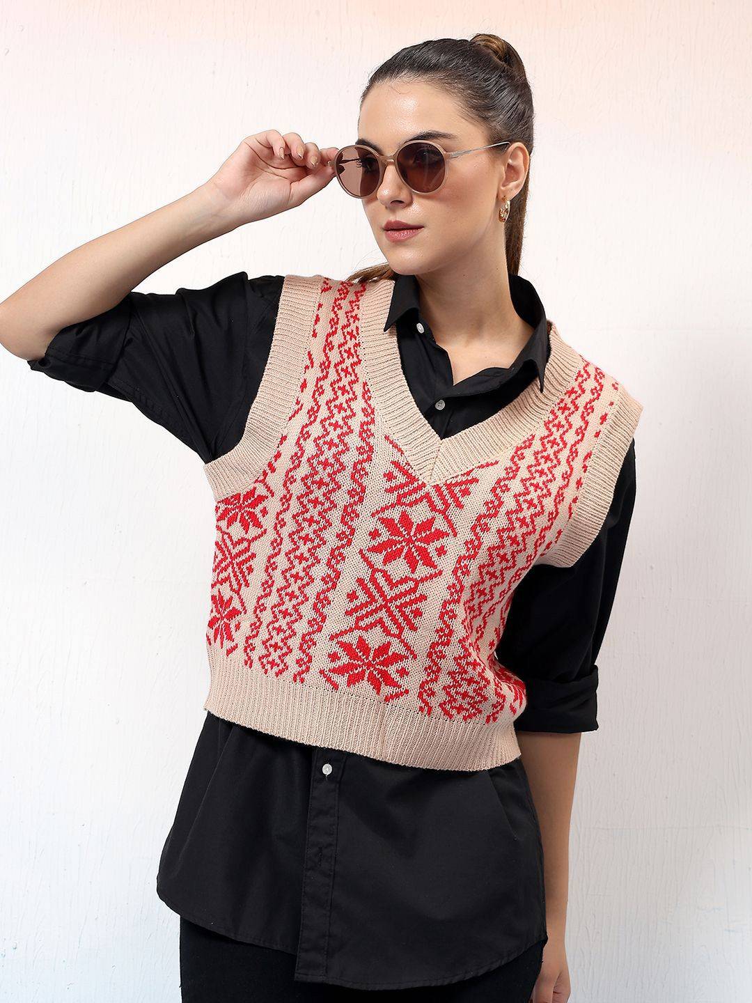 Kotty Women Printed Crop Sweater Vest