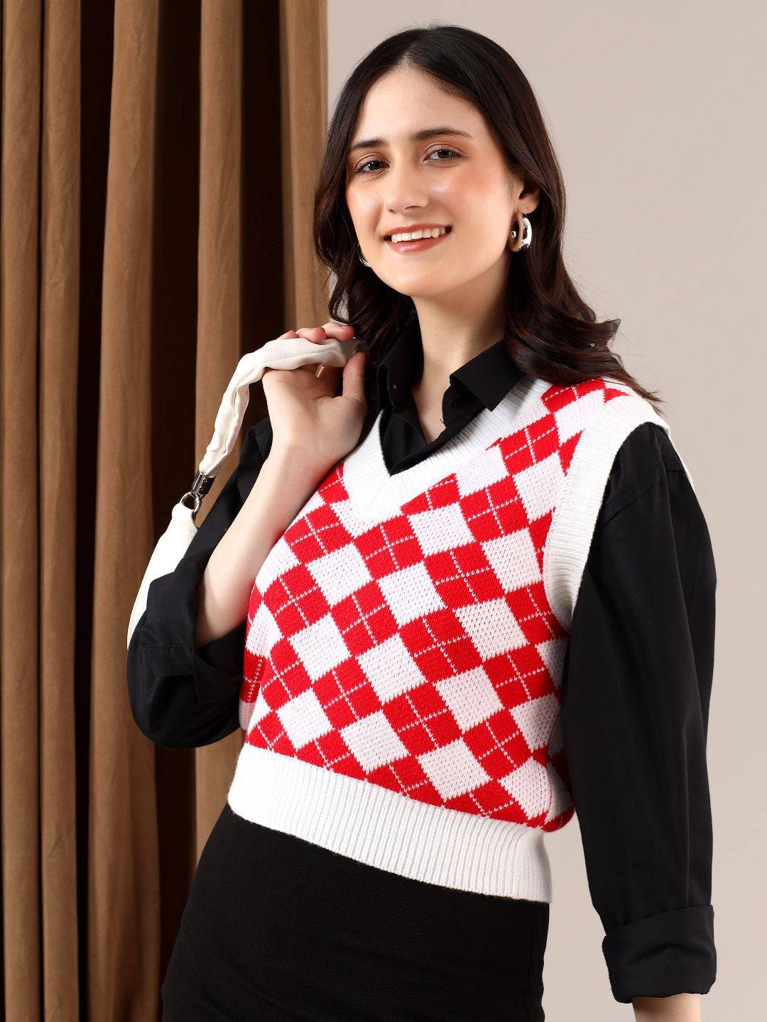 Kotty Women Crop Sweater Vest