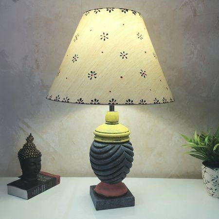 Multicolour Handpainted And Hancarved Distress Wooden Table Lamp