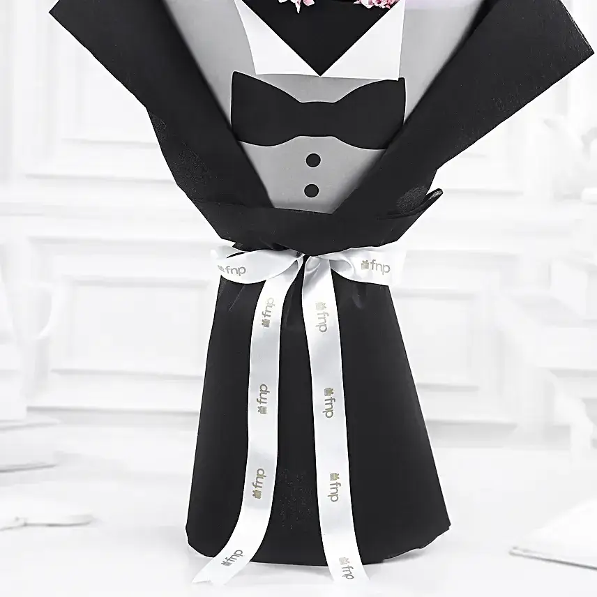Dashing Daisy Bouquet For The Gentleman