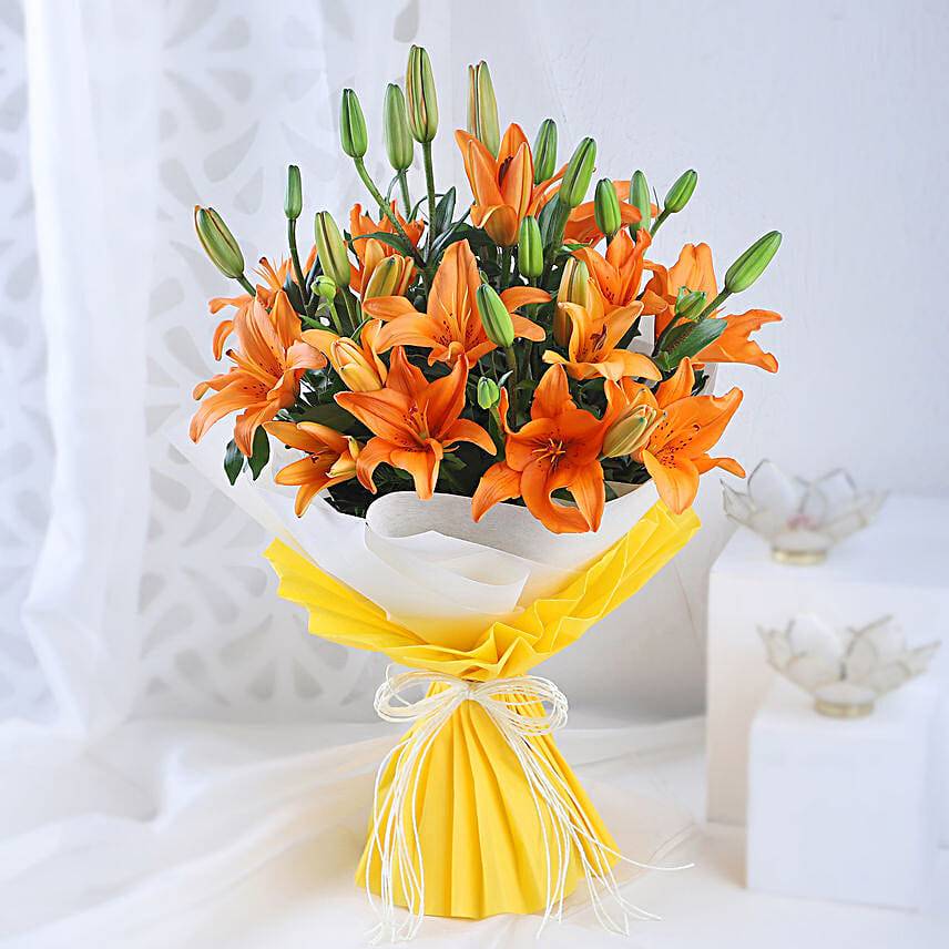 Bouquet Of 8 Orange Asiatic Lilies