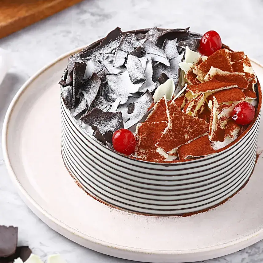 Divine Black Forest Delight- Half Kg
