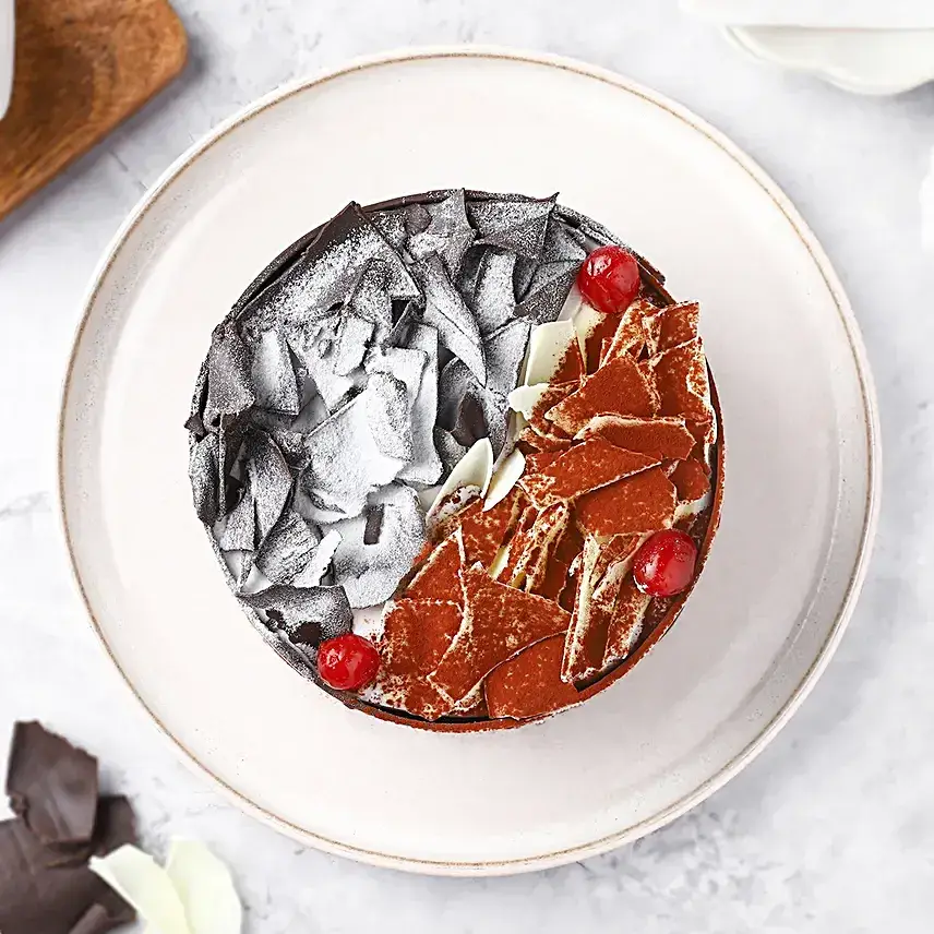 Divine Black Forest Delight- Half Kg