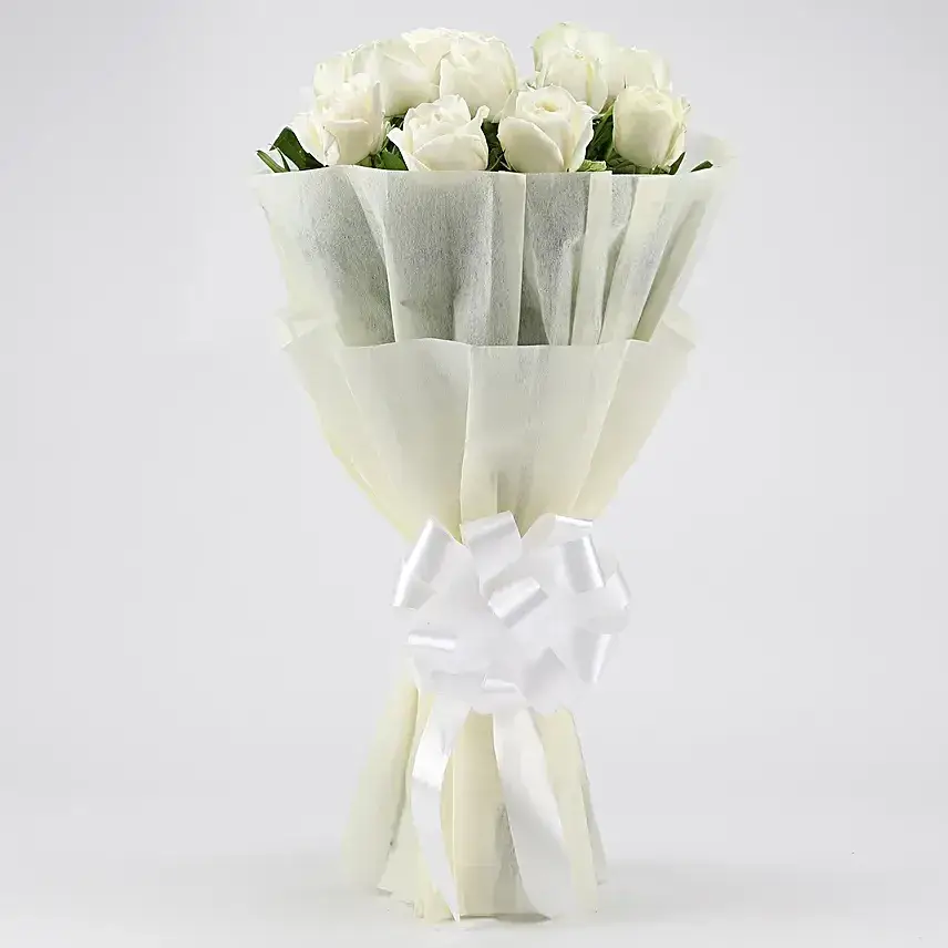 Elegant Pristine White Roses Bouquet