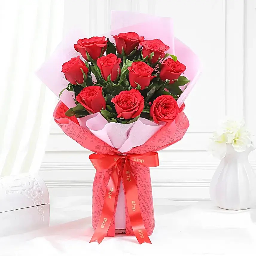 Enticing 10 Red Roses Bunch