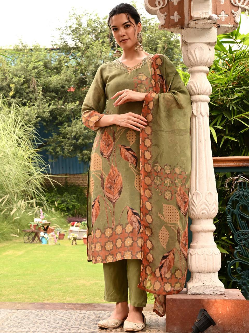 Faeezah Elegant Green Printed Suit Set Buy @ ₹2793