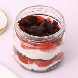 Set Of 2 Black Forest Jar Cake Buy at ₹499