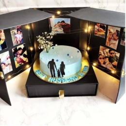 Surprise Box Love Cake Buy at ₹1749
