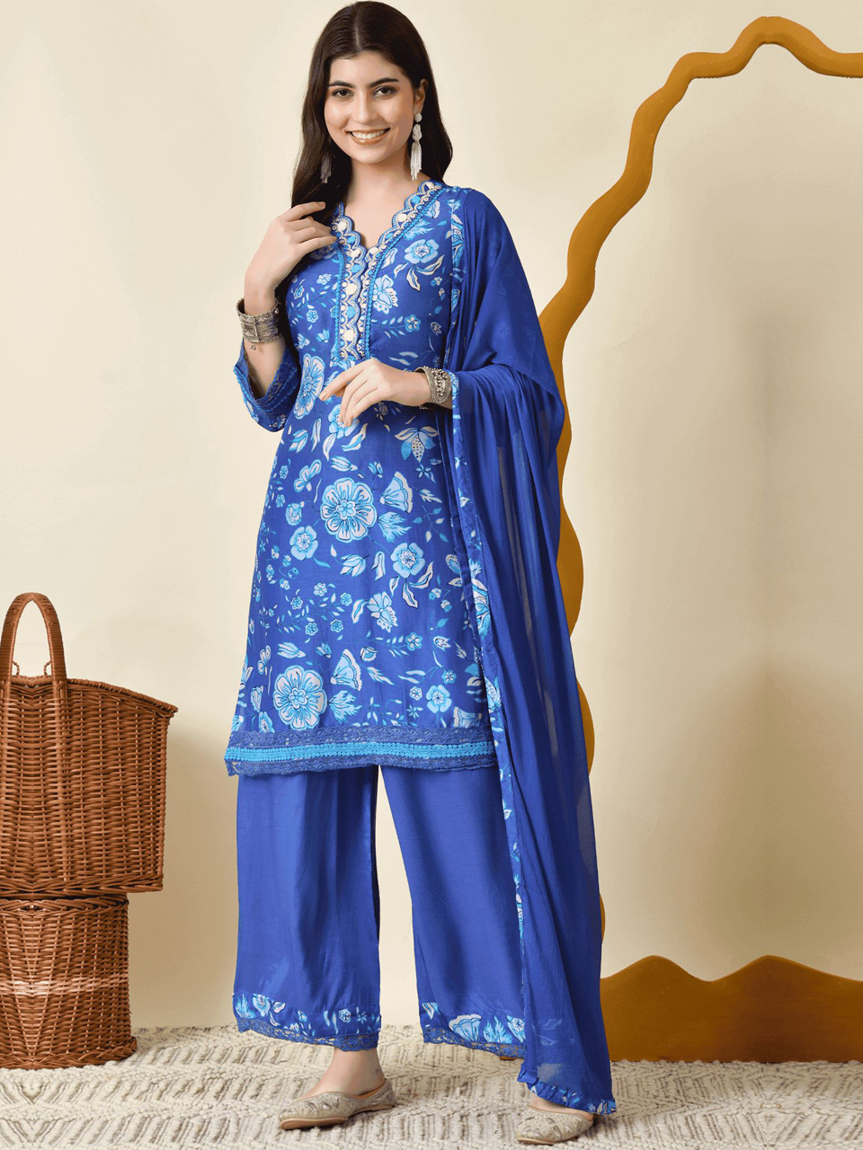 Faeezah Noor-e-Blue Pakistani Suit Buy @ ₹2275