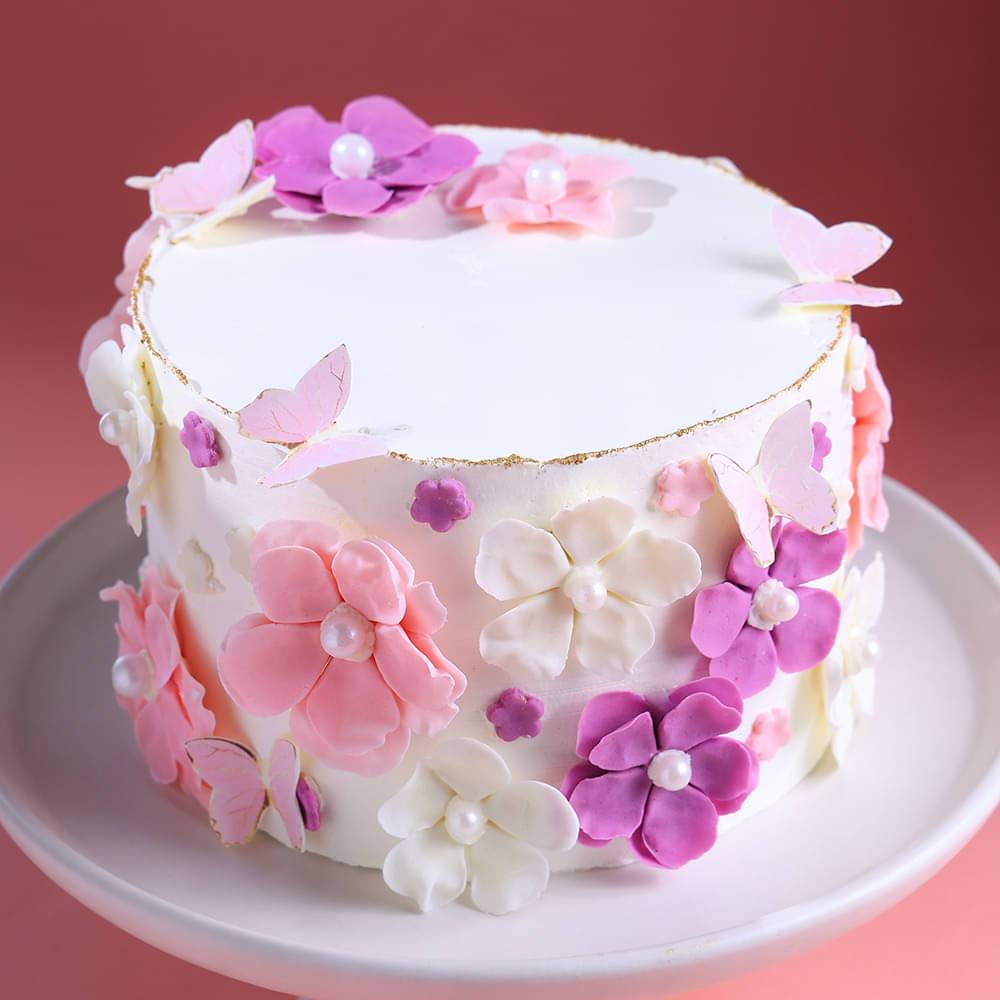 Floral Fluttering Theme Cake