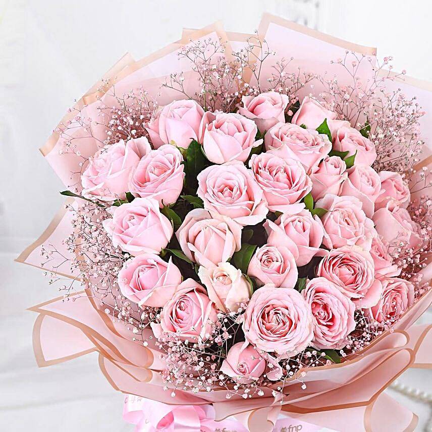 Fresh Roses Arrangement