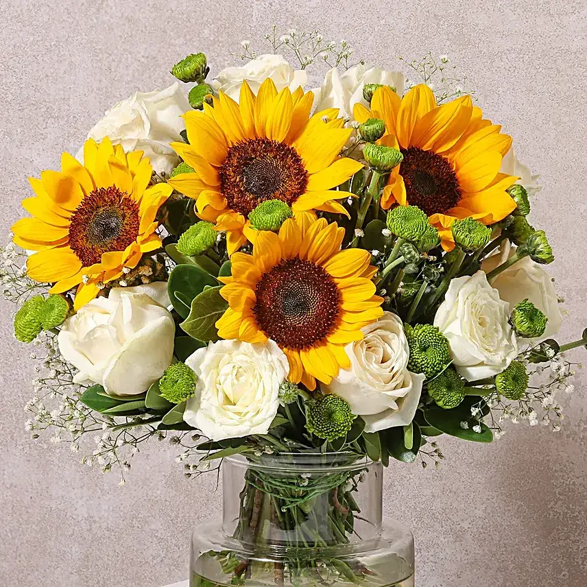 Fresh Sunflower N Rose Arrangement