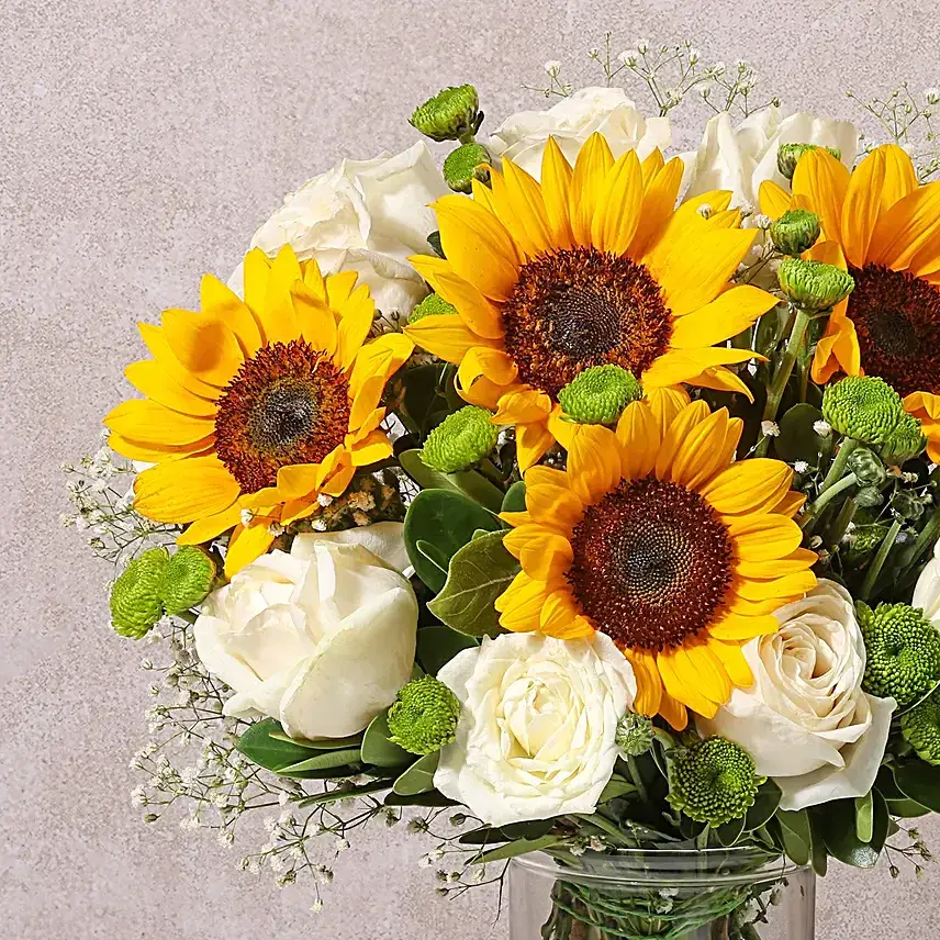 Fresh Sunflower N Rose Arrangement