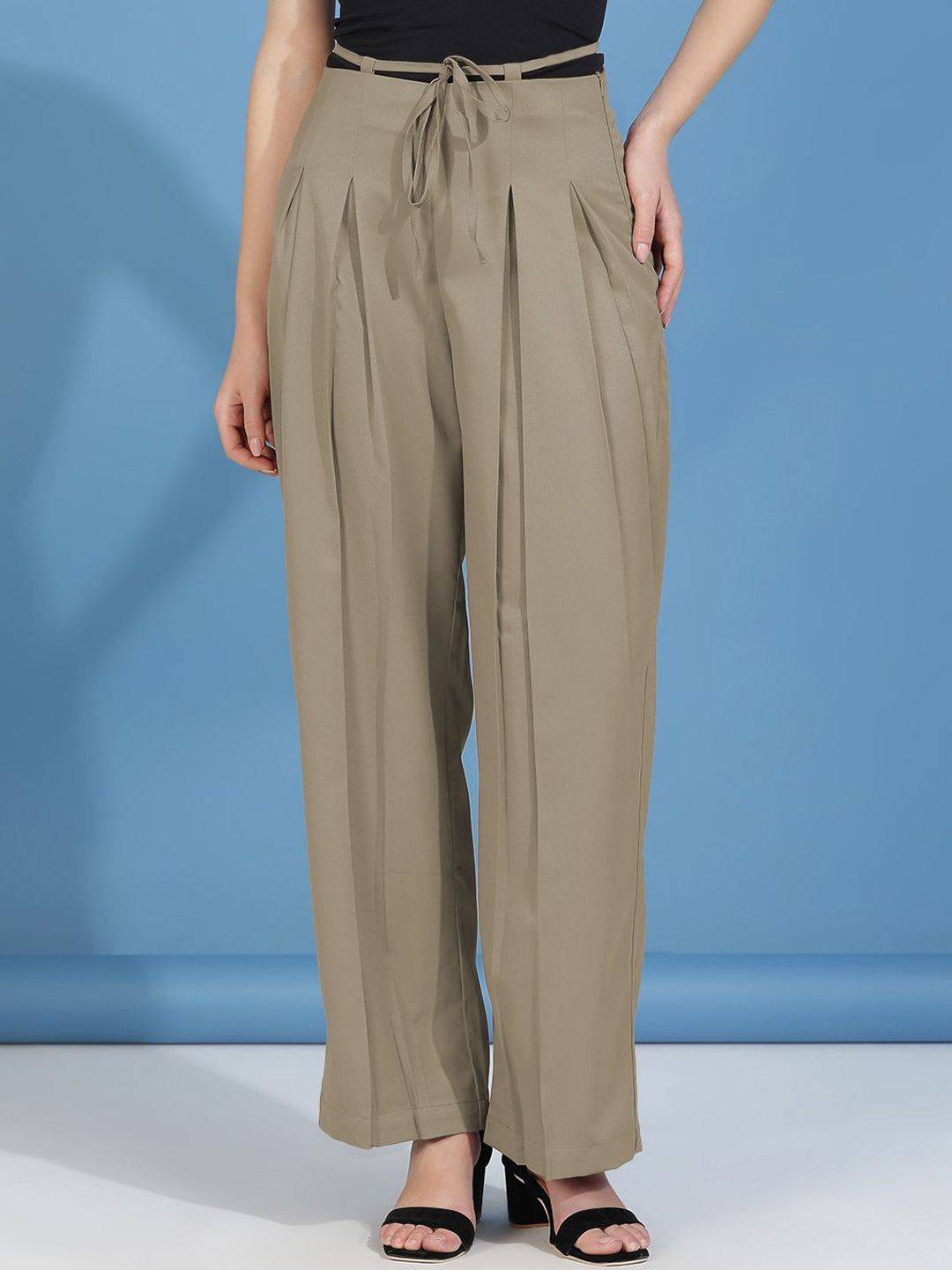 Kotty Women Classic High-Rise Pleated Trousers