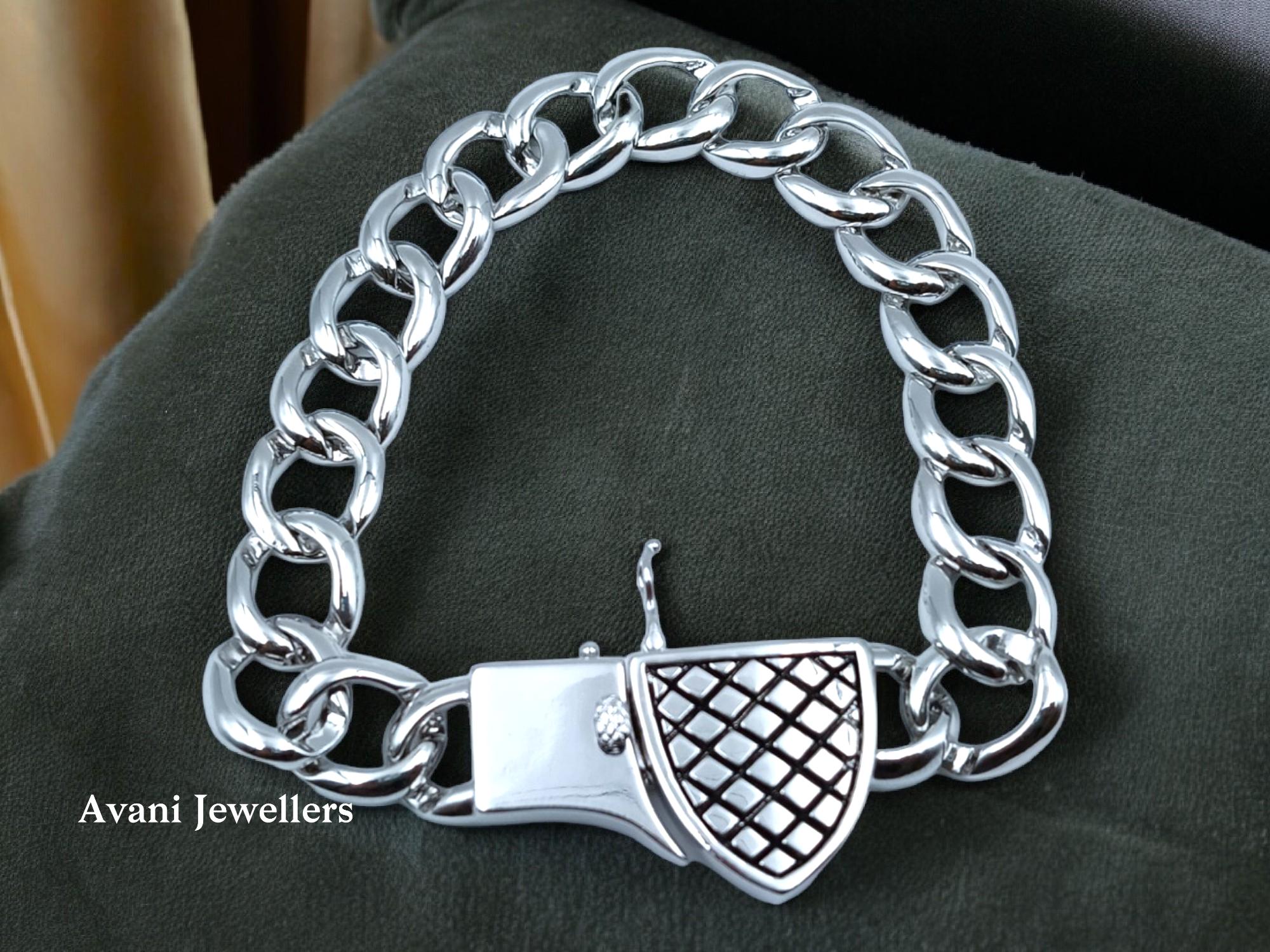 Silver Gents Bracelet @ ₹17664