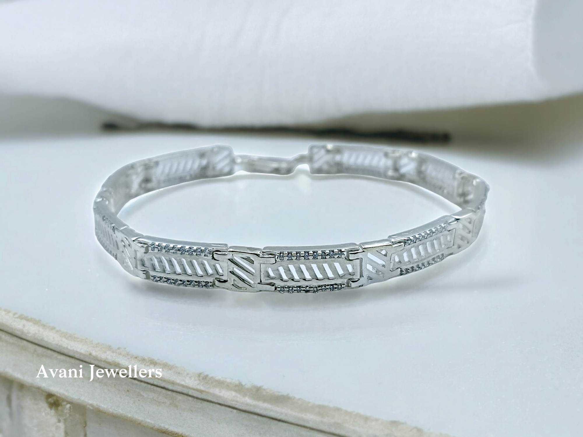 Silver Gents Bracelet @ ₹5512