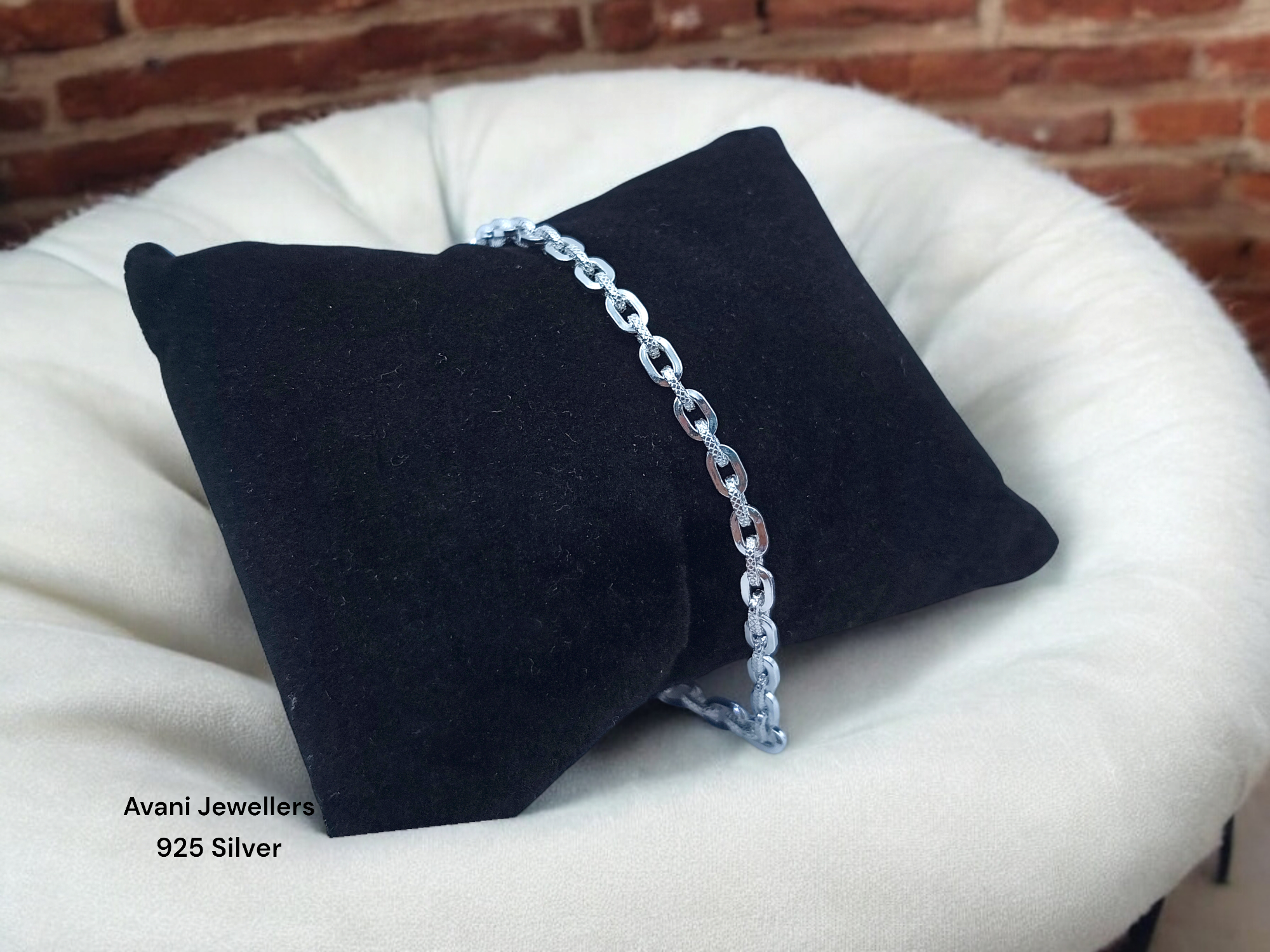 Silver Gents Bracelet @ ₹3276