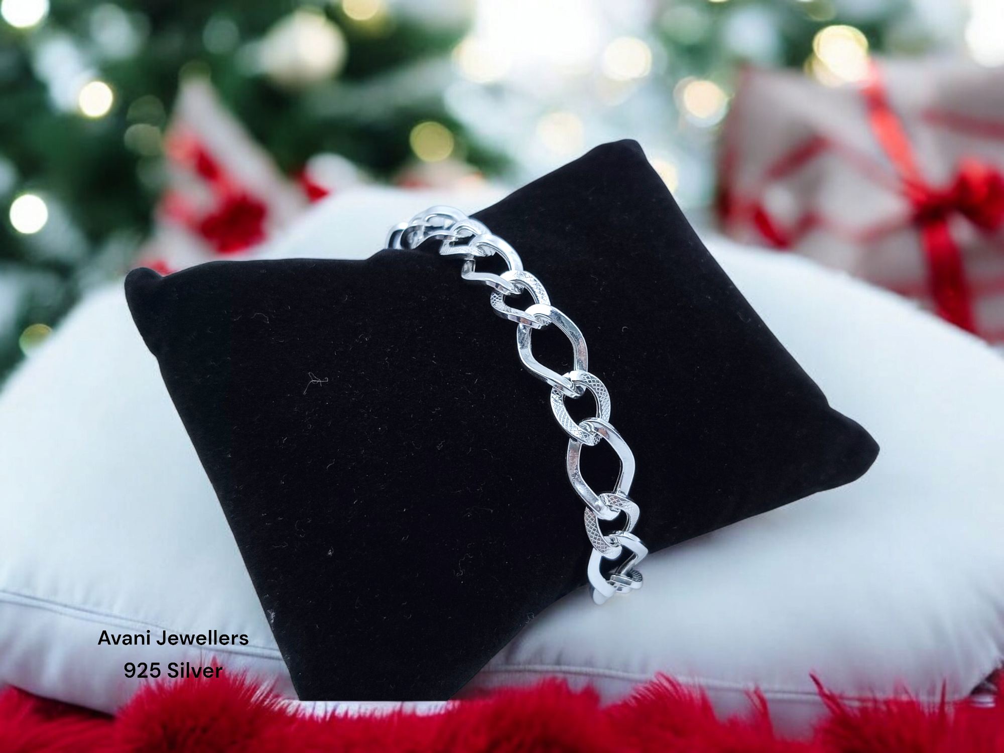 Silver Gents Bracelet @ ₹2860