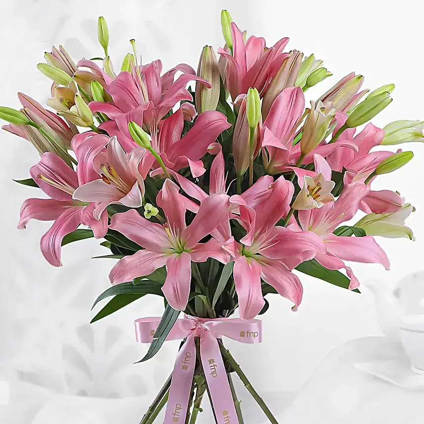 Hues of Love Lily Bunch