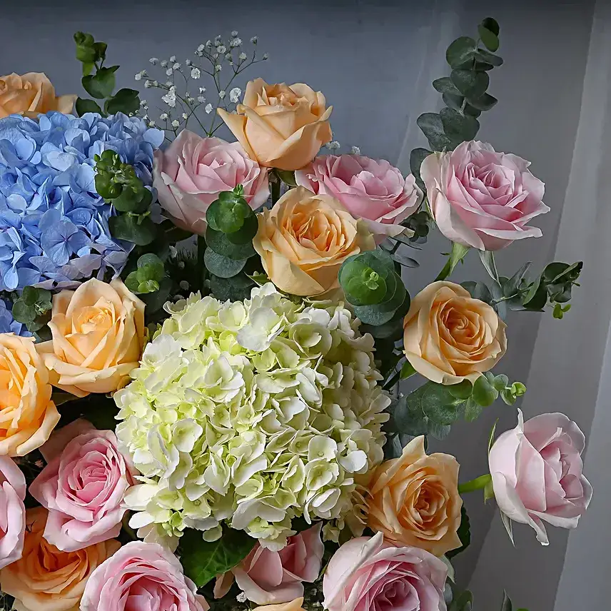 Hydrangea & Rose Pastel Petal Bliss