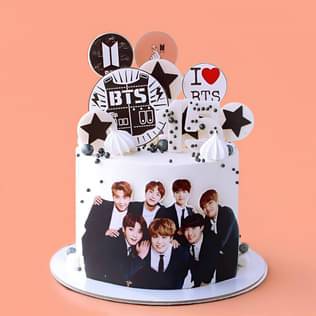 I Heart BTS Fan Fever Cake