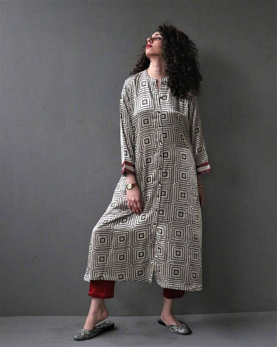 Saanjh Handprinted Mashru Silk Kurta Set