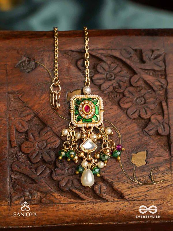 RANIRAGA - QUEEN’S MELODY- EXQUISITE KUNDAN MAANGTIKA WITH FLORAL ENAMEL WORK, BEADS AND PEARLS