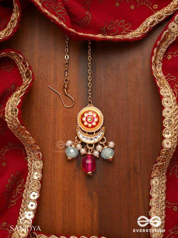 ROCHITA - BLOSSOMED TIP - ENAMELED FLORAL MAANGTIKA WITH CRESCENT AND MULTICOLORED BEADS