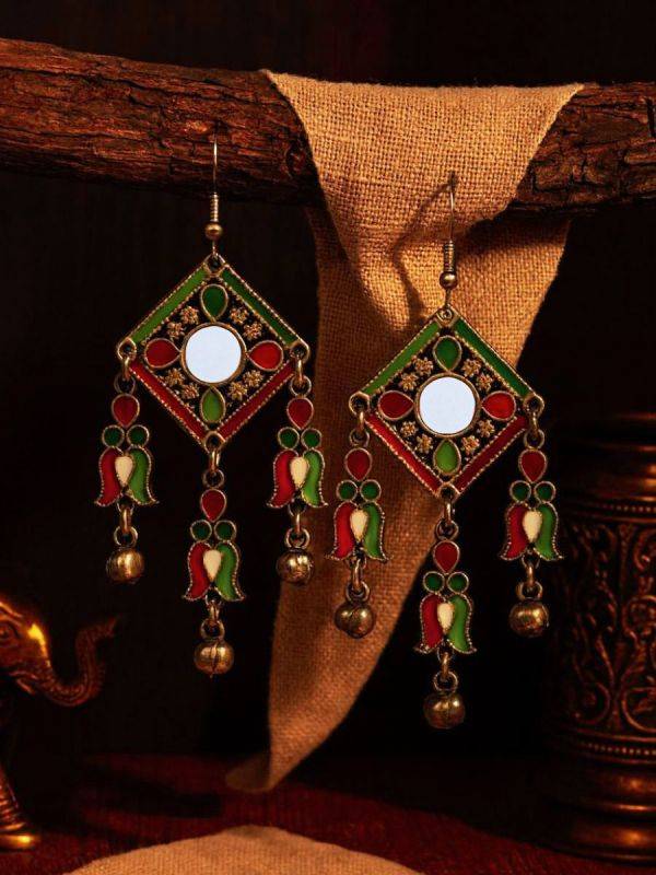 MIRROR FLAIR - VIBRANT OXIDISED EARRING