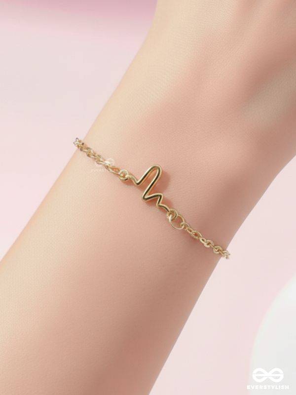 The Elegant Casual Heartbeat Bracelet- Golden
