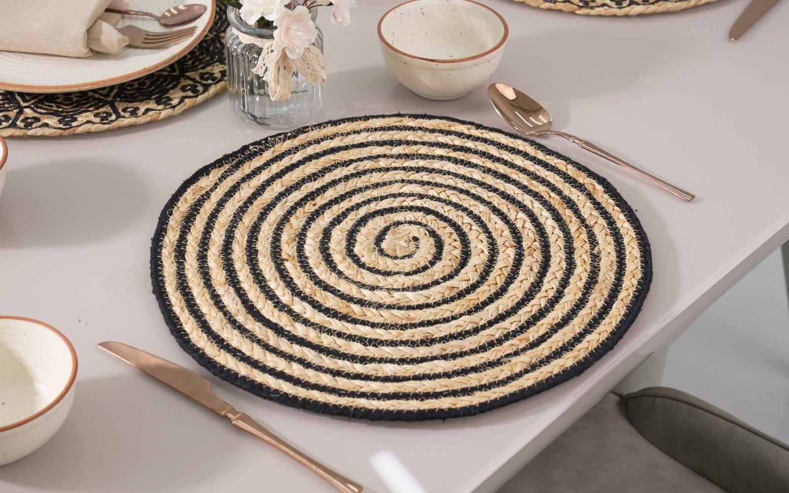 Royaloak Boho Jute Place mat Pack of 4 Spiral Black