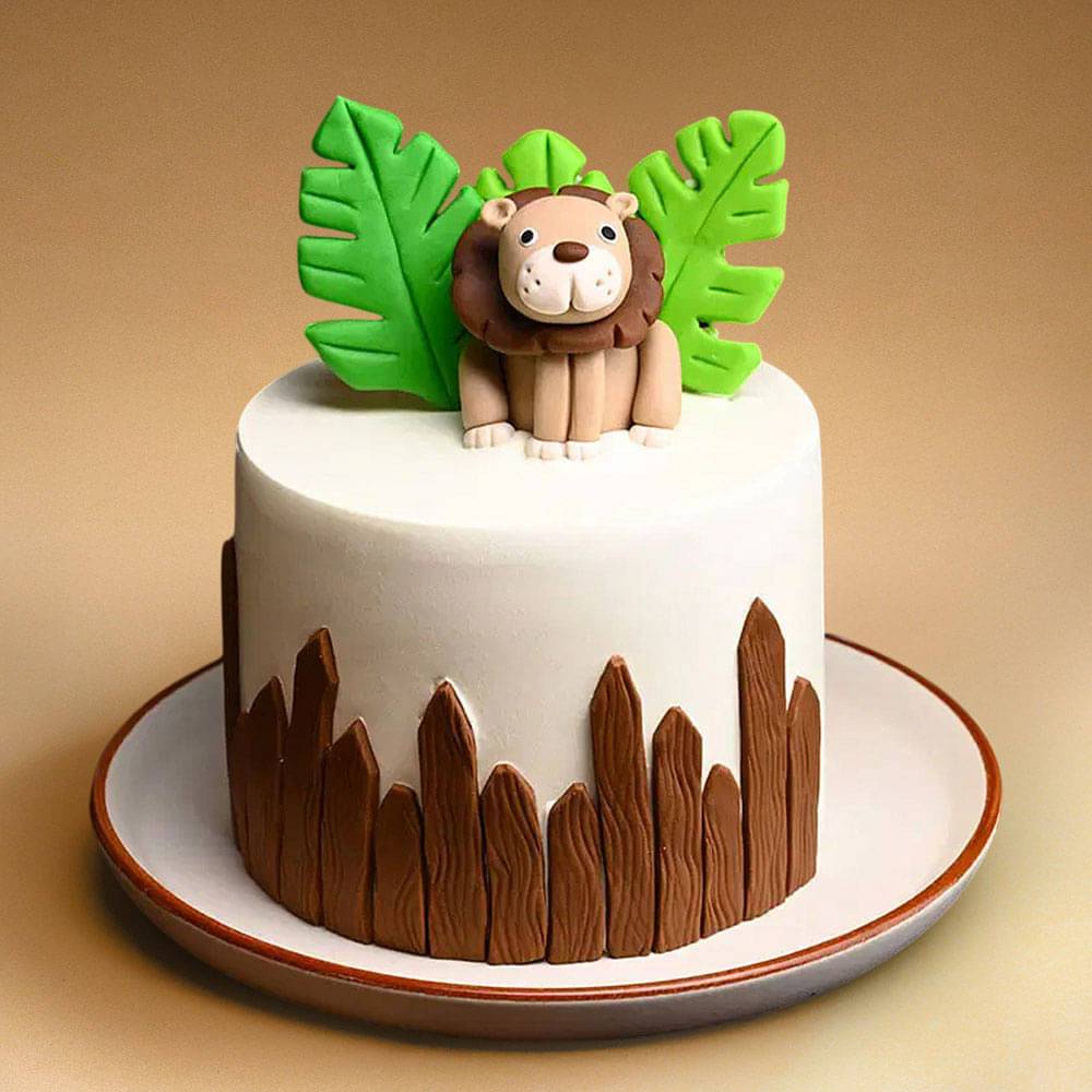 Jungle Joy Lion Cake