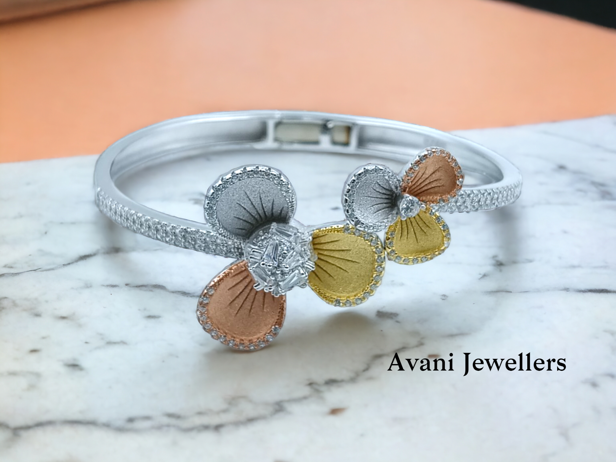 Silver Ladies Fancy Kade @ ₹6208