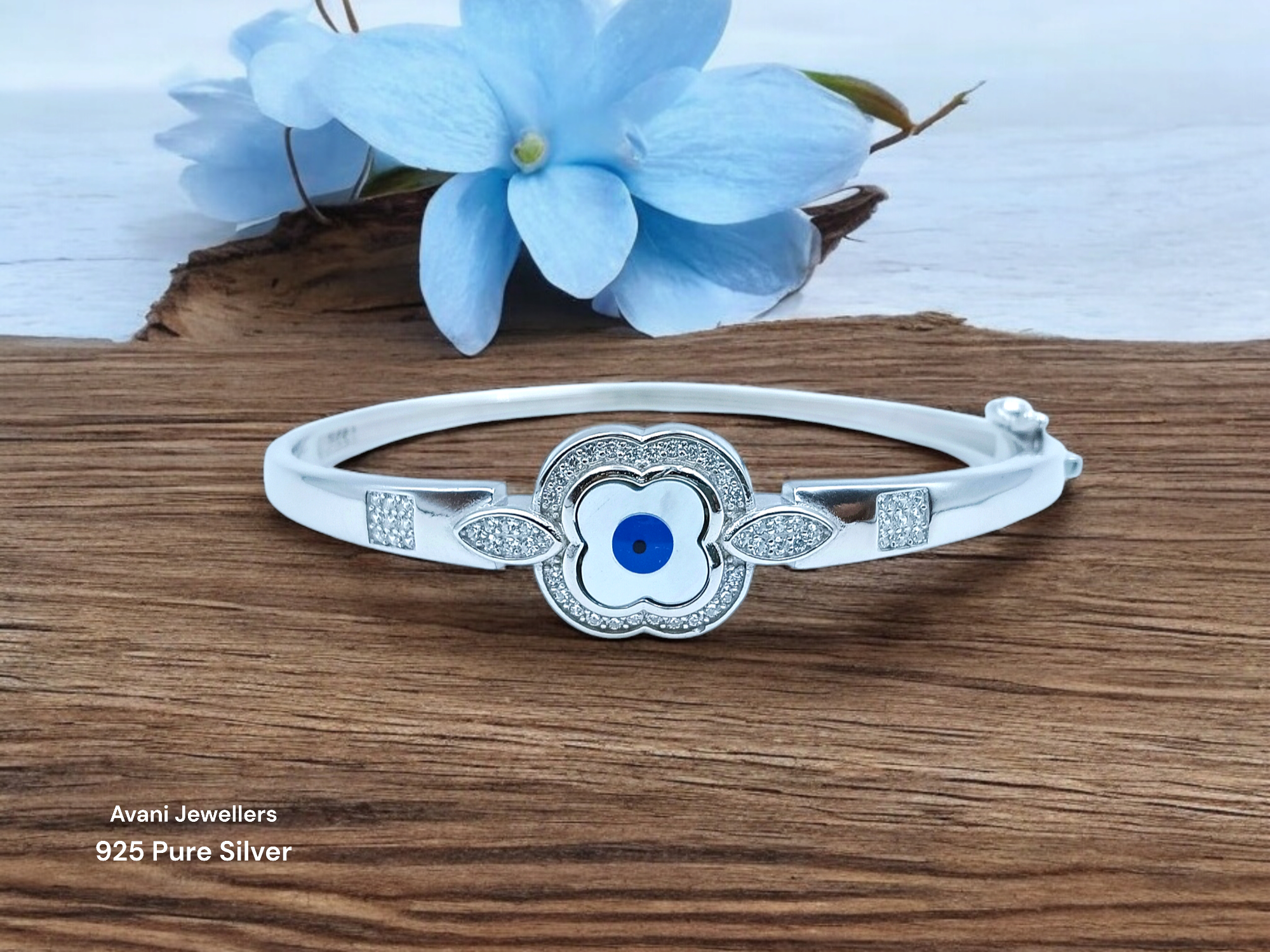 Silver Ladies Fancy Kade @ ₹5260