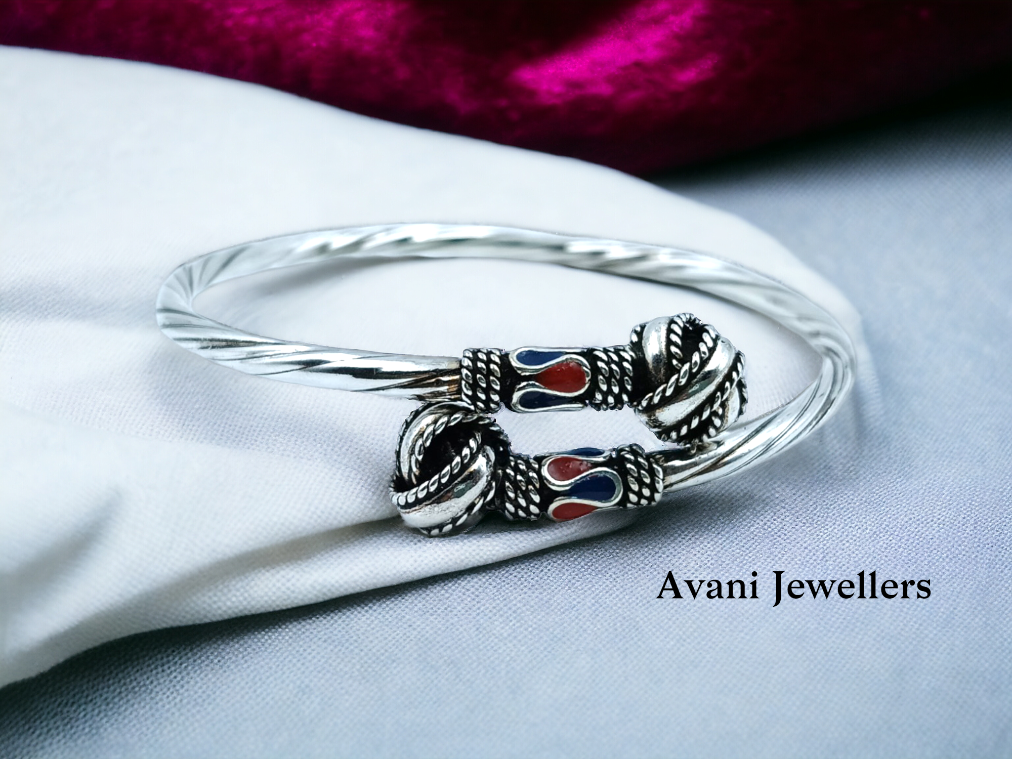 Silver Ladies Plain Kade @ ₹4388