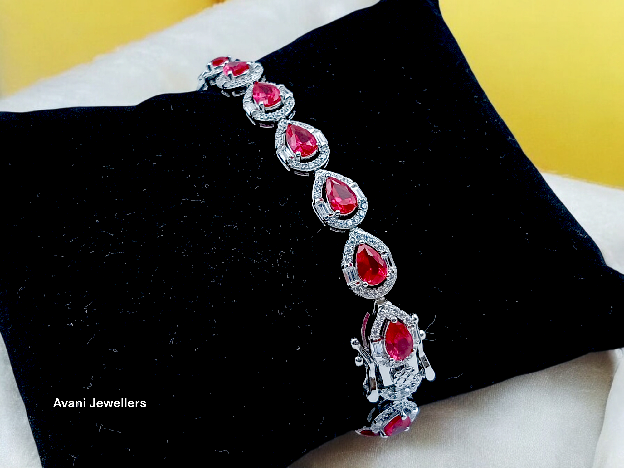 Silver Ladies Fancy Bracelet @ ₹5004