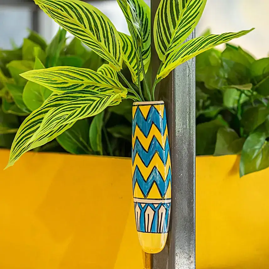 Lazy Gardener Modern Magnetic Planter
