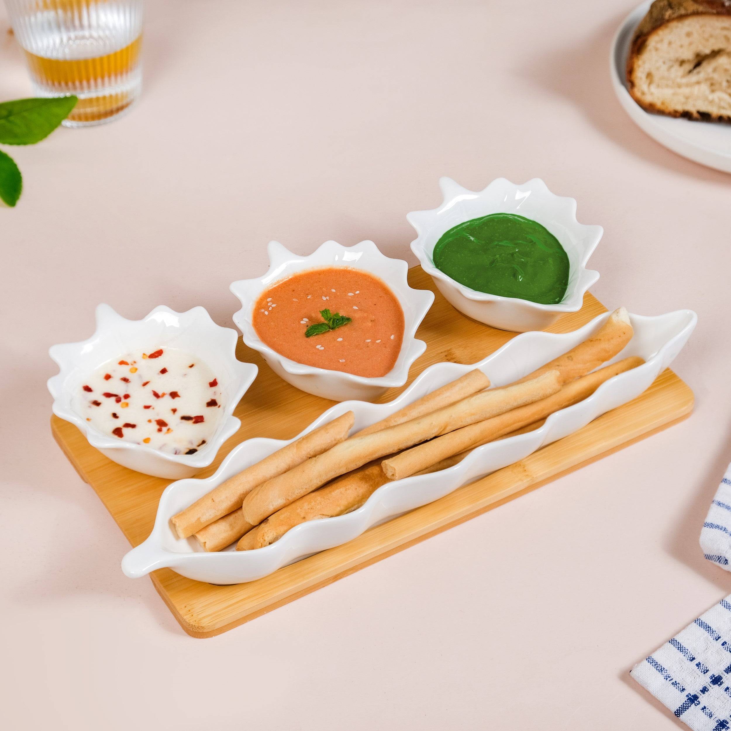 Leaf Ceramic Bowls And Long Plate Set of 4 With Tray buy only at ₹1550