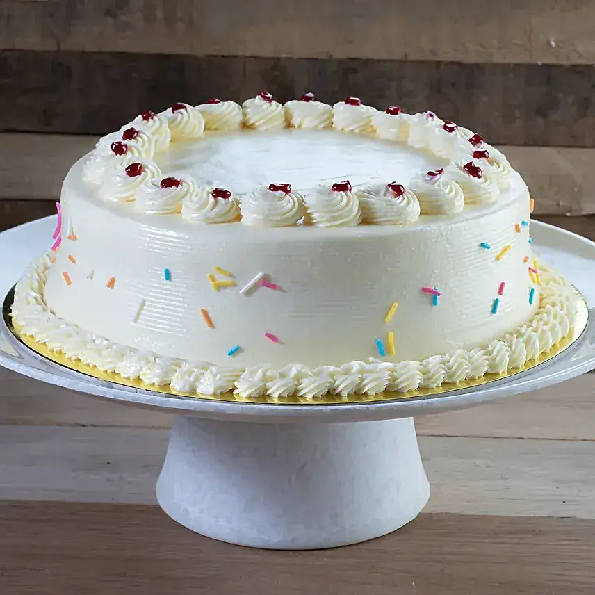 Vanilla Love Designer Cake- Half Kg