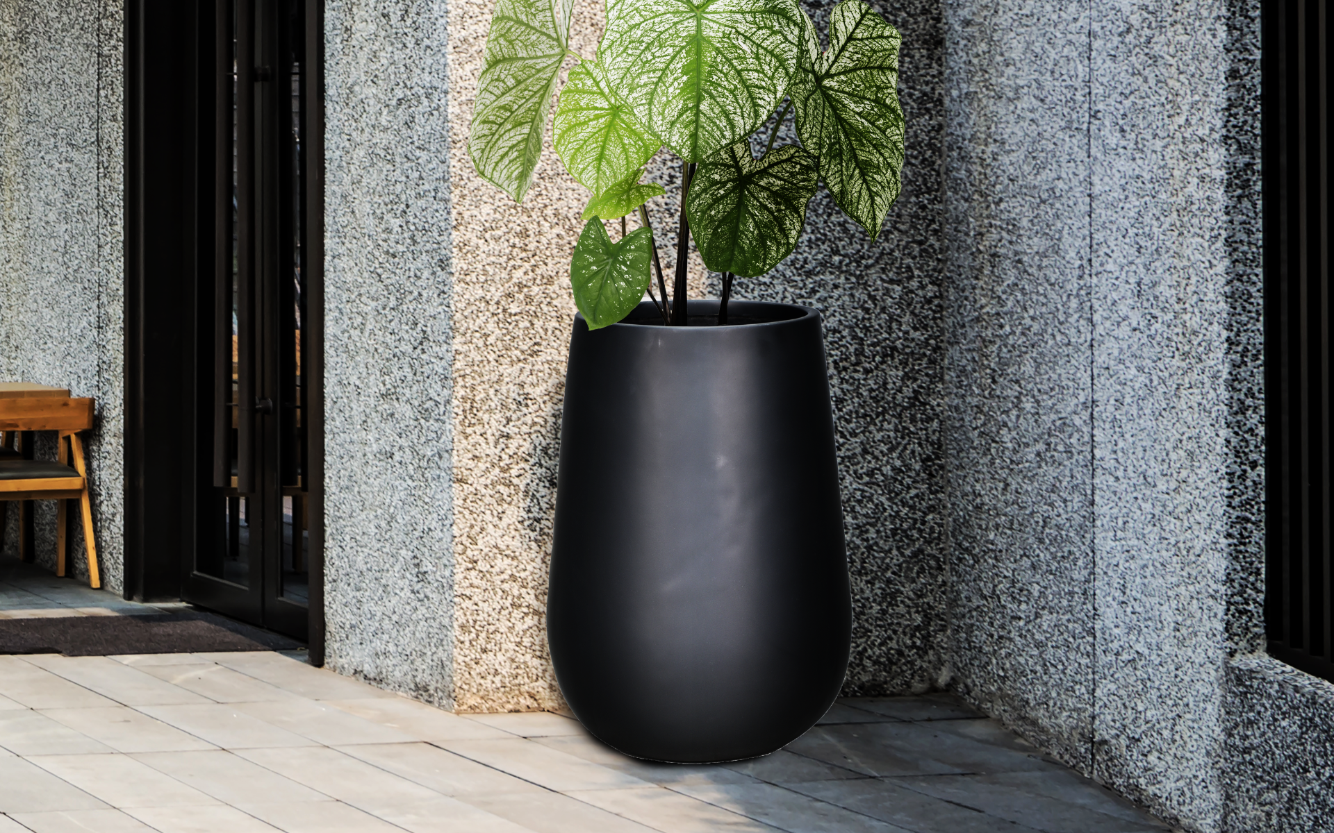 Royaloak Small Planter Matt Finish - Black