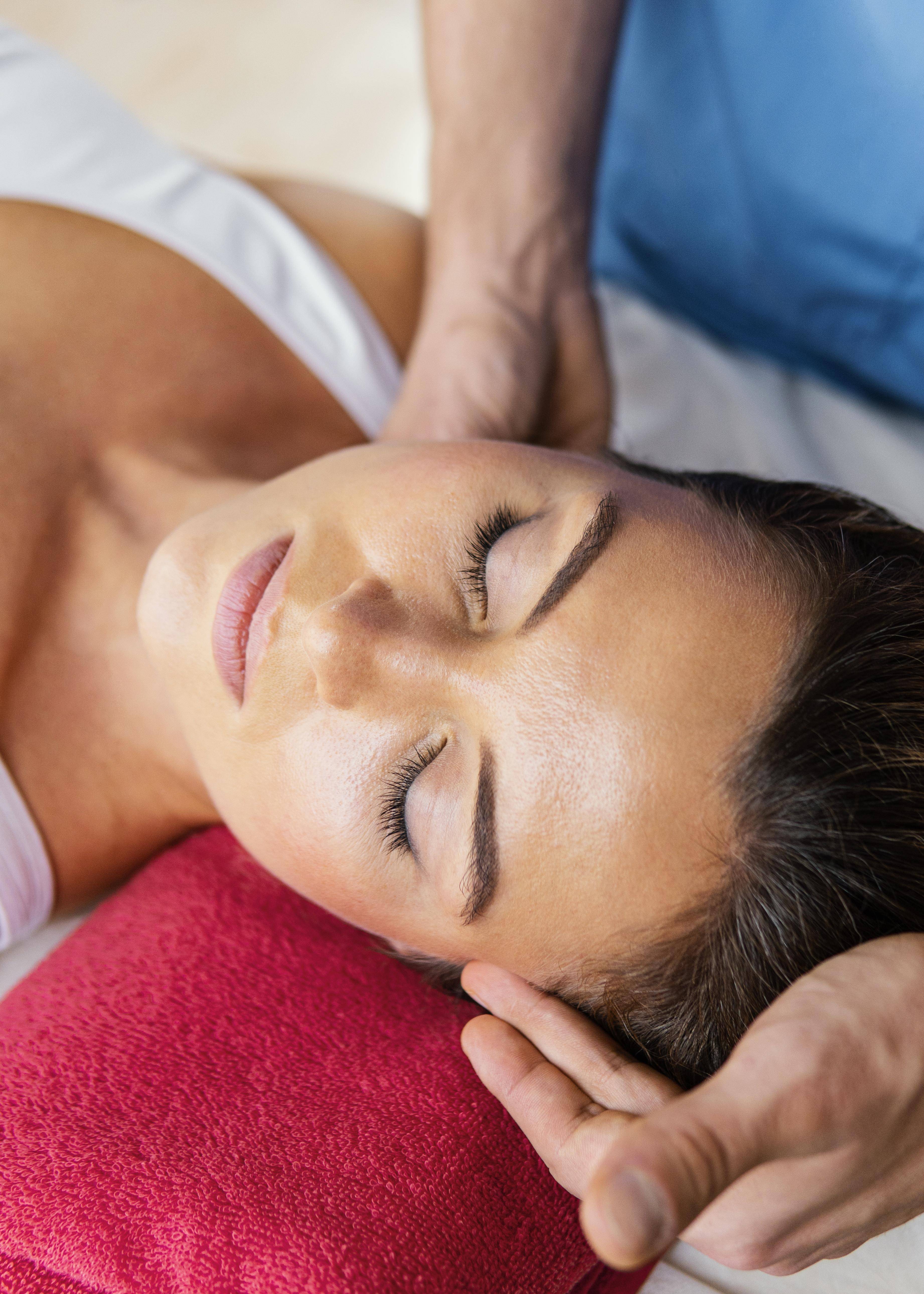 Thai Dry massage in hyderabad