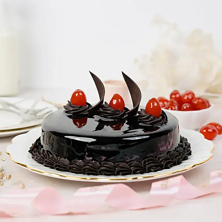 Midnight Eggless Truffle Cream Cake - 500g